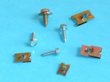 Assortiment plaatschroeven en veermoeren       